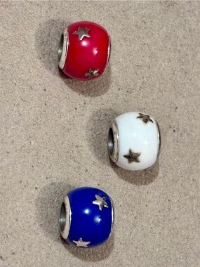 🇺🇸Listing Three Brighton Celebration beads Red, white, blue Silver stars Retired